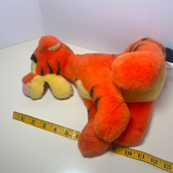 Vintage Disney Store Tigger Plush From Winnie The Pooh Soft 12" - Picture 4 of 5